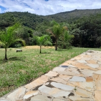 Sítio A Venda Em São Thomé Das Letras no Rural Canta Galo