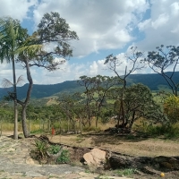 Sobrado A Venda Em São Thomé Das Letras no Rural Canta Galo